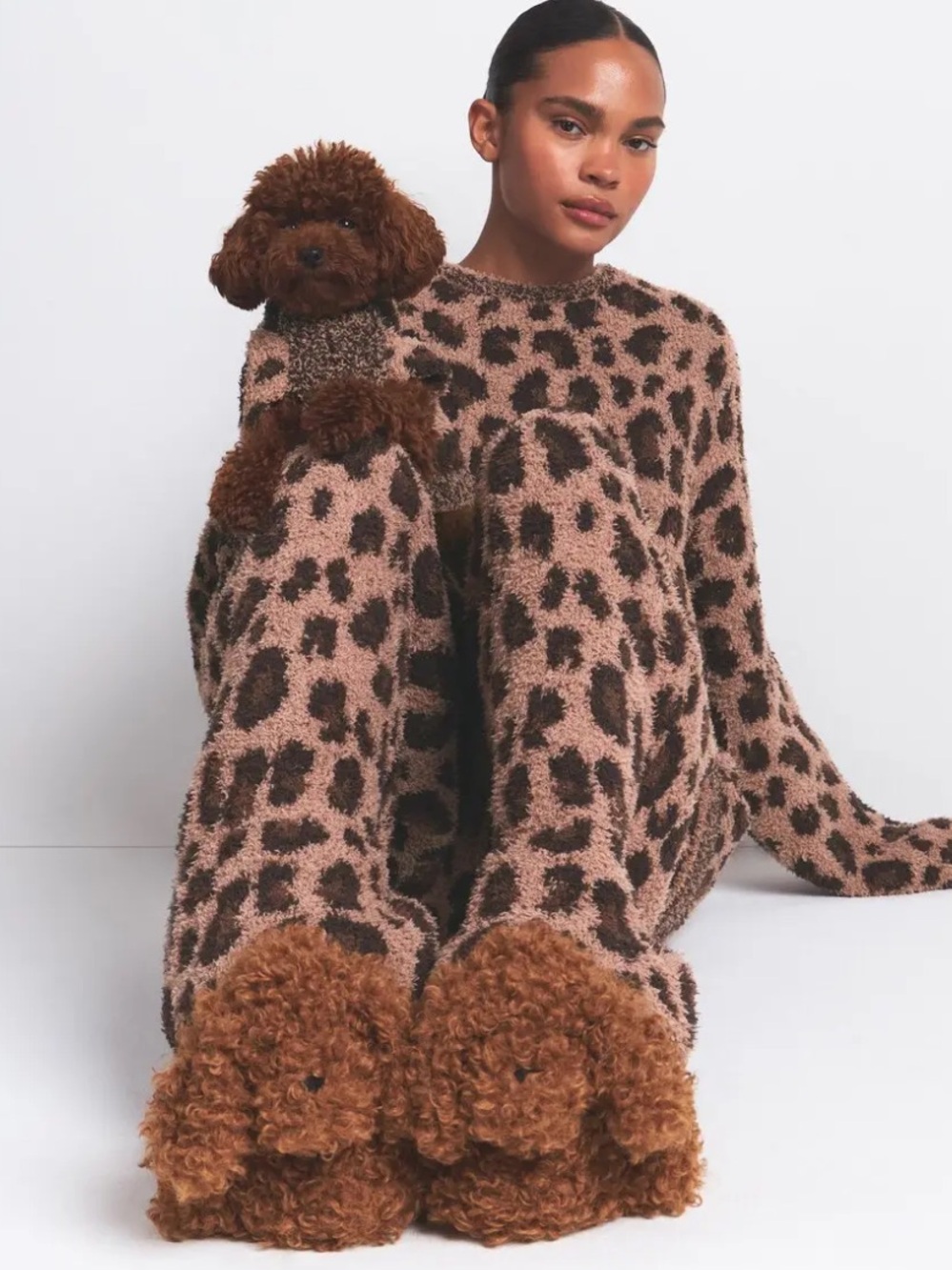 SKIMS curly dog slippers chai brown new in bag size 39 (8-9)